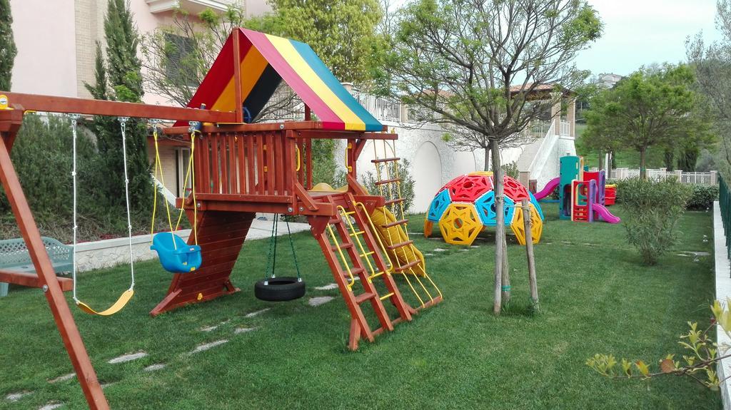 Incantea Resort Tortoreto Екстериор снимка